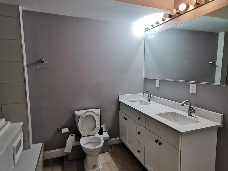 1219 Noble St #1 — Photo 6