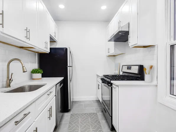 50-25 39th Street 1A image 3 of 8