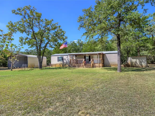 3940 Davis Rd, Muldoon, TX 78949