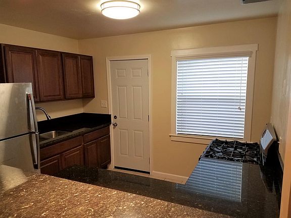 3rd image of 4109 Park Blvd #4109