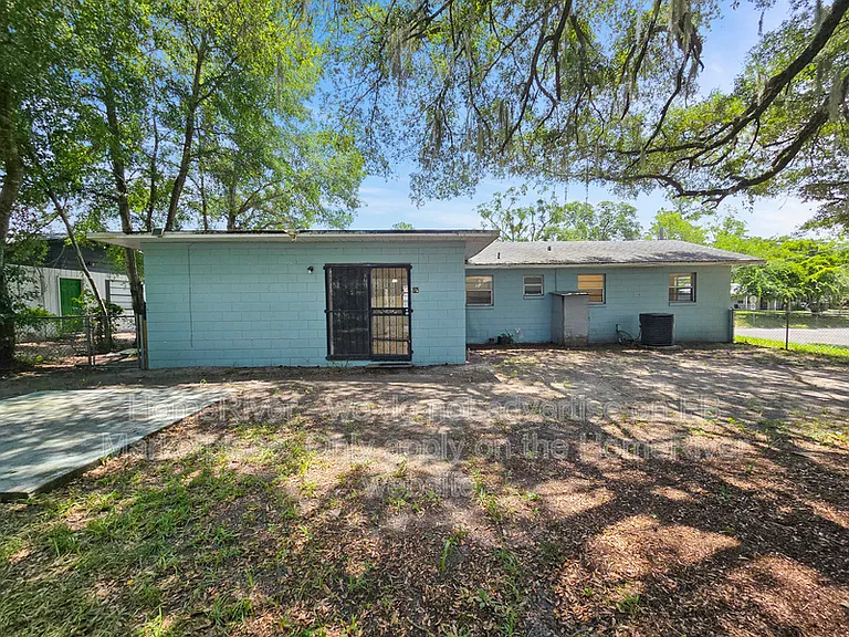 1602 NW 20th Ct — Photo 16