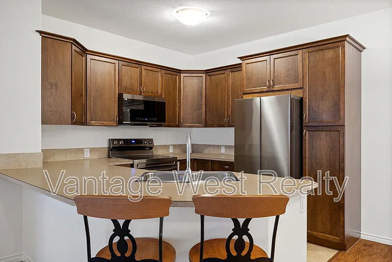 1007 Harvey Ave #104