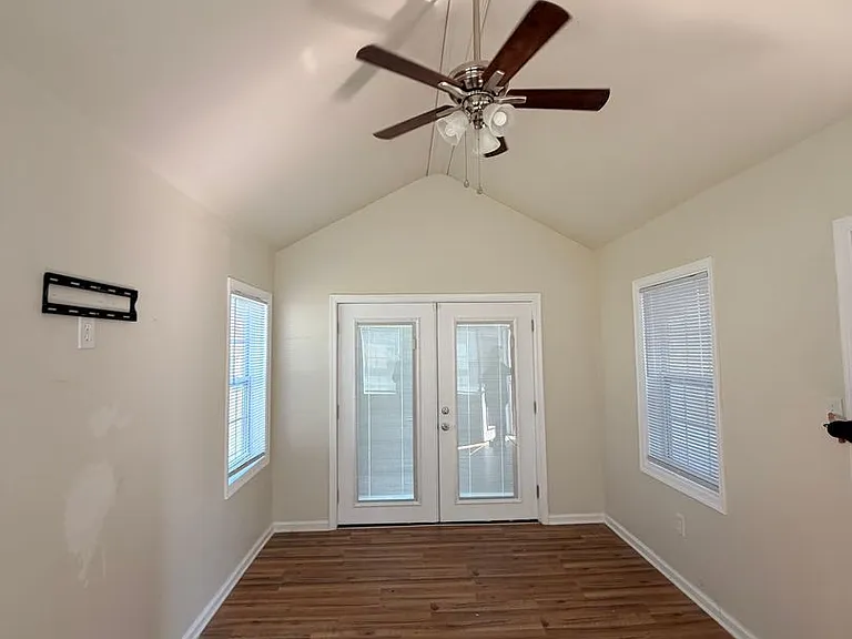 42 Kilverstone Way — Photo 45