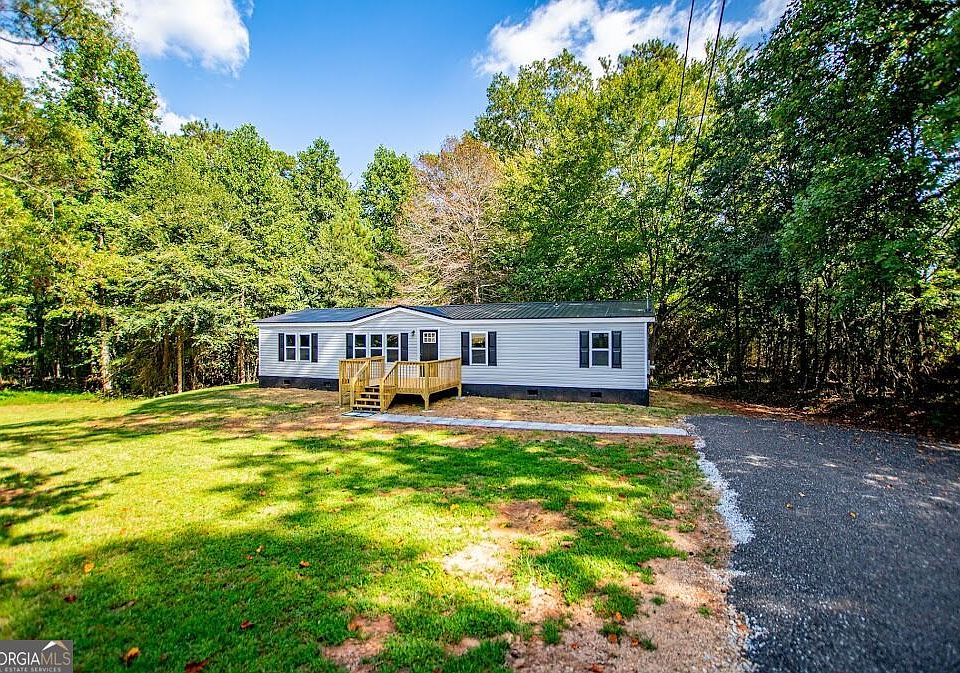 1st image of 61 Crest Rd
