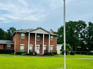 961 Pinoak Ln, Cantonment, FL 32533