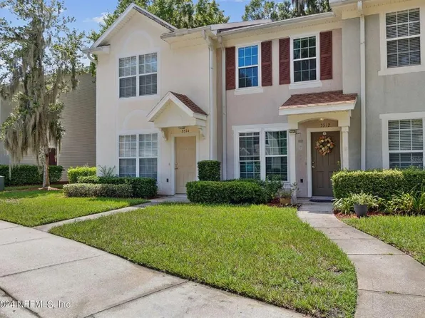3512 Twisted Tree Ln, Jacksonville, FL 32216
