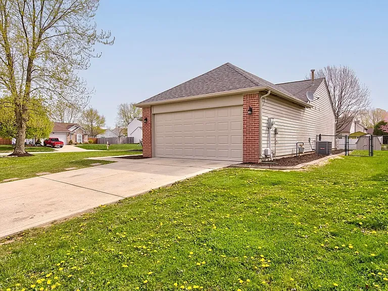 2075 Sea Hero Ct — Photo 2