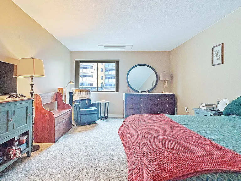 296 Lynn Shore Dr #104 — Photo 17