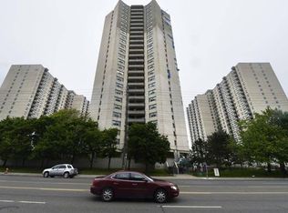 340 Dixon Rd #1012, Toronto, ON M9R1T1