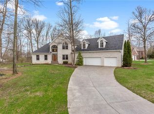 1572 S Jeanne Ct, New Palestine, IN 46163