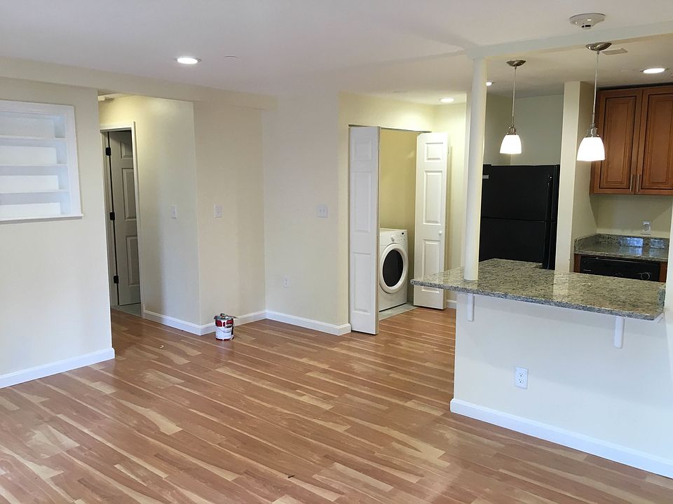 1st image of 26 Westwood Glen Rd #1