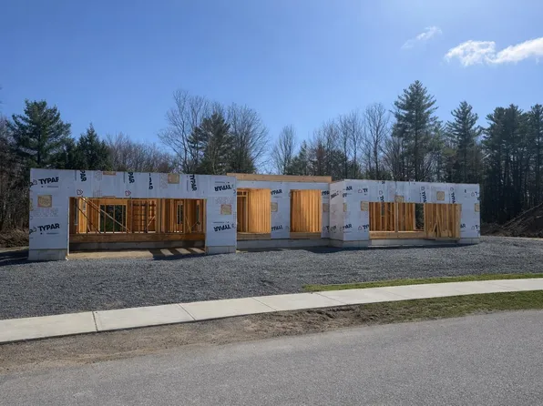 50 Greenbrook Circle #5, Milton, VT 05468