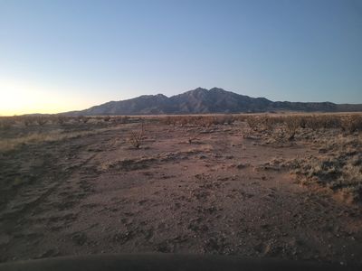12 La Mesa De Montanas, Bosque, NM, 87006