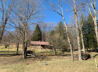 3374 Smithtown Rd, Morgantown, WV 26508