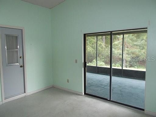 5th image of 852 N Lake Sterling Ct