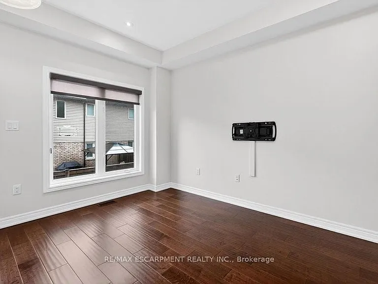 377 Glancaster Rd #16 — Photo 12
