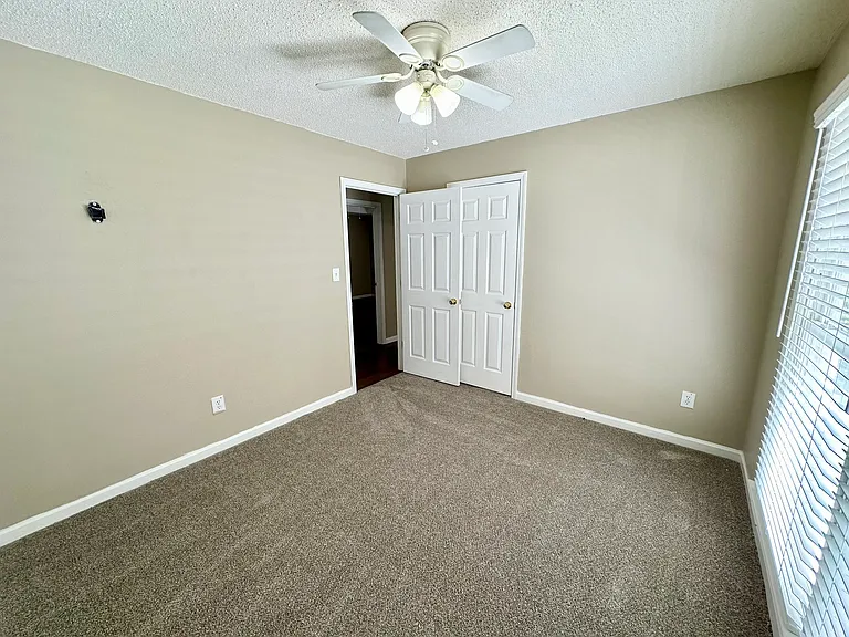 120 Southern Hills Cir — Photo 47