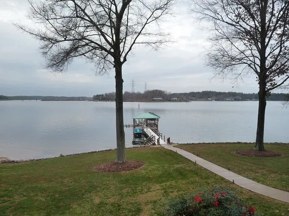 9298 Legrand Dr, Terrell, NC 28682