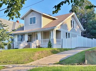 316 5th Ave SE, Minot, ND 58701