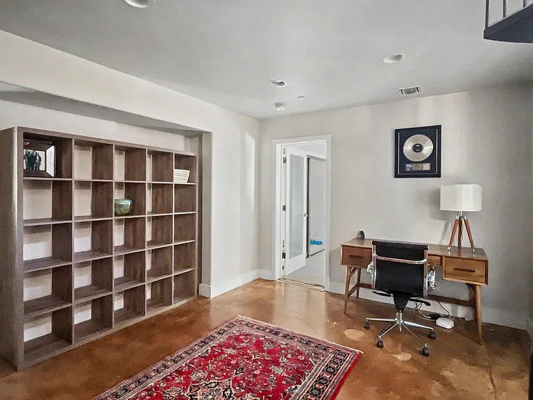 1368 Farnham Rd — Photo 26