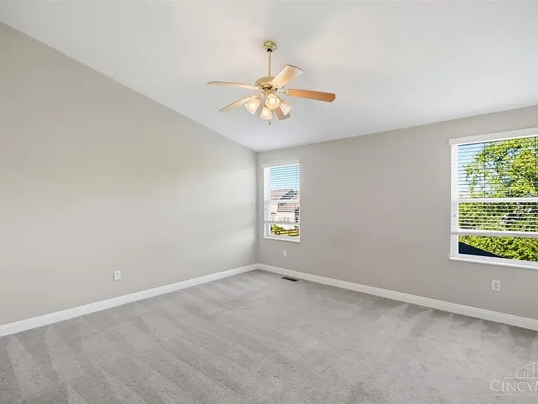 6672 Westminster Ct — Photo 29