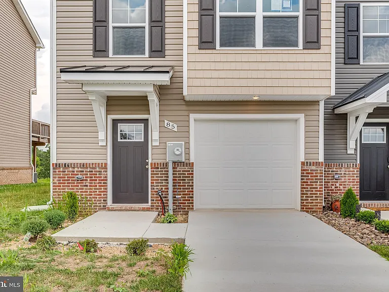 85 Moses Dr — Photo 4