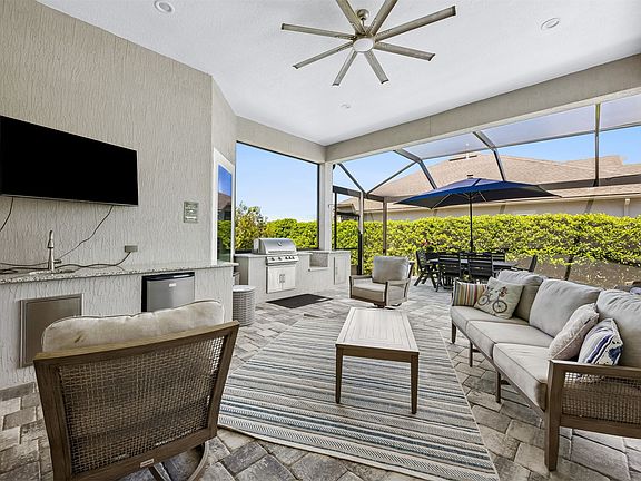 5th image of 95105 Sweetberry Way