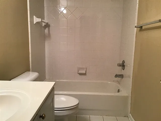 6415 Wenham Ct — Photo 19