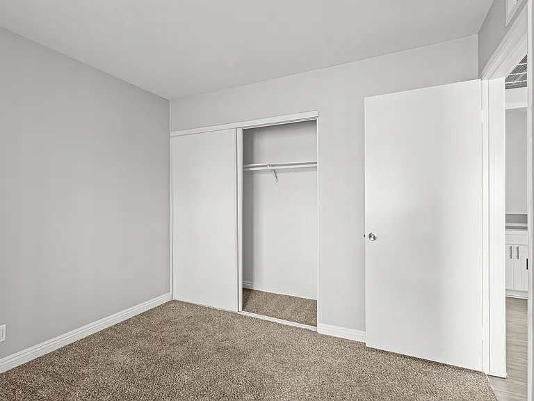 Cerro Vista Apartments — Photo 18