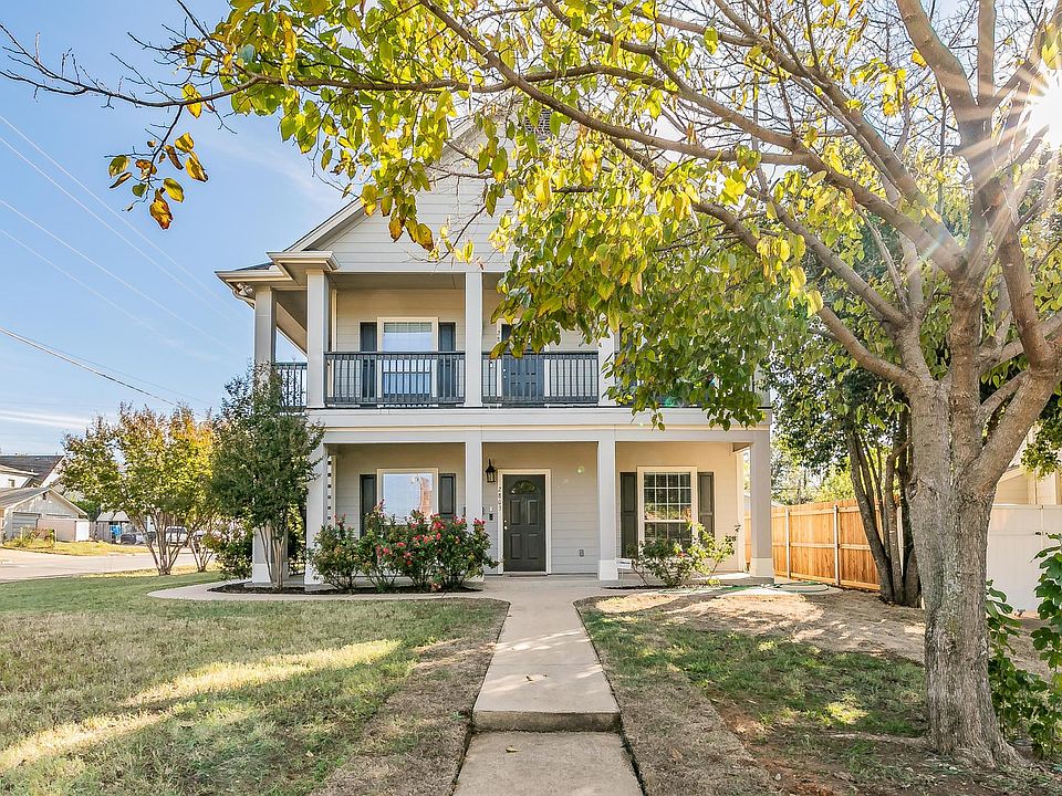 2803 Frazier Ave, Fort Worth, TX 76110 Zillow