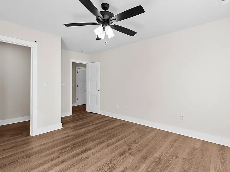 8 Wilma Ave — Photo 22