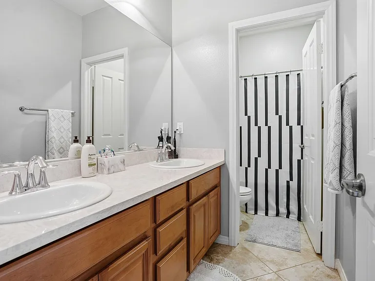 24545 Rosette Ln — Photo 30