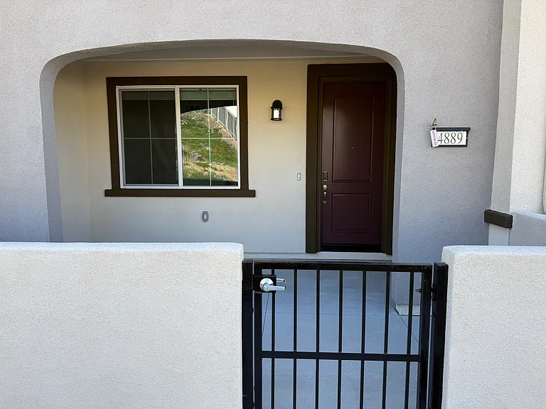 4889 Merida Way — Photo 21