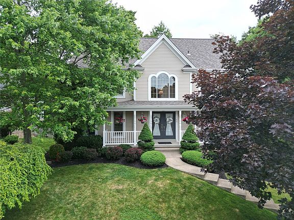 2nd image of 186 Hampshire Dr
