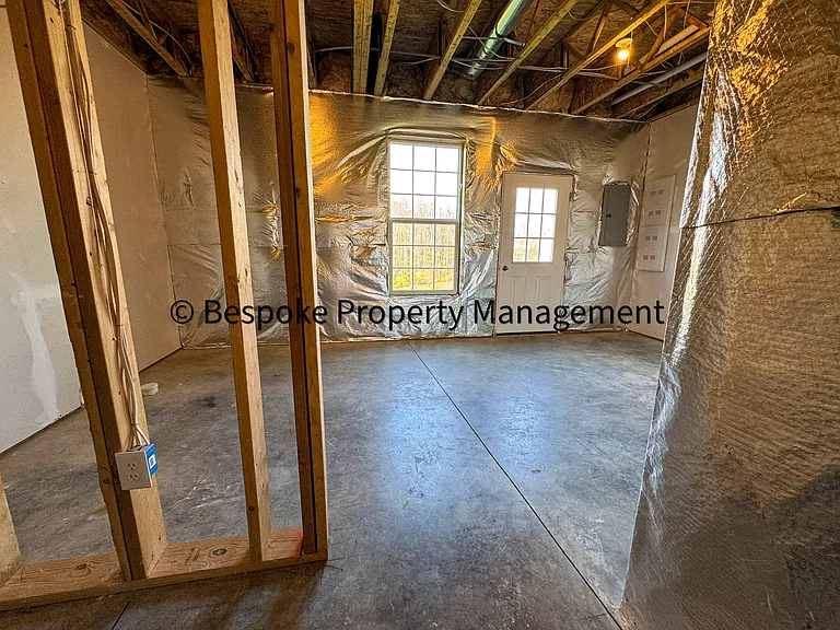 56 Dover Ct — Photo 37