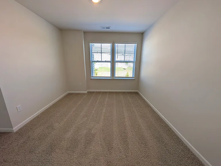 1664 Hallview Ct — Photo 14