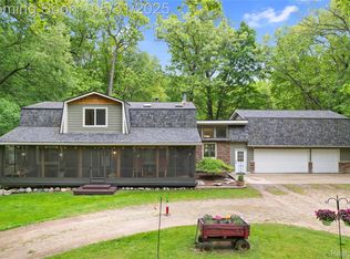 1380 Parker Rd, Holly, MI 48442