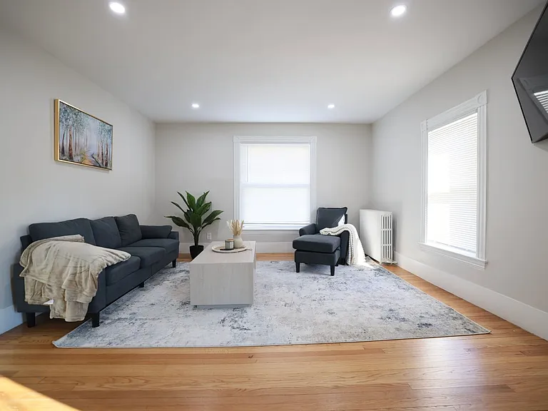 16 Orange St #1 — Photo 2