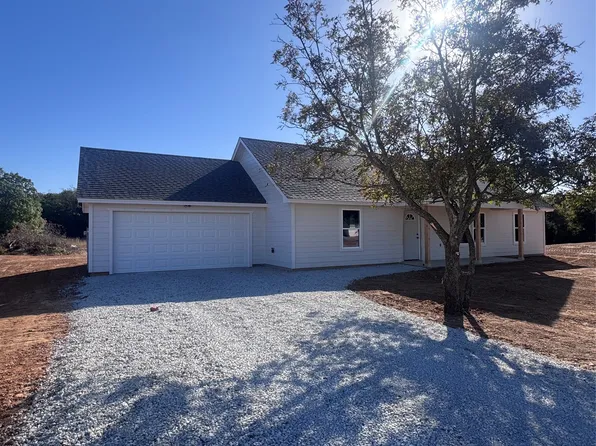 1009 Bradshaw Ct, Springtown, TX 76082
