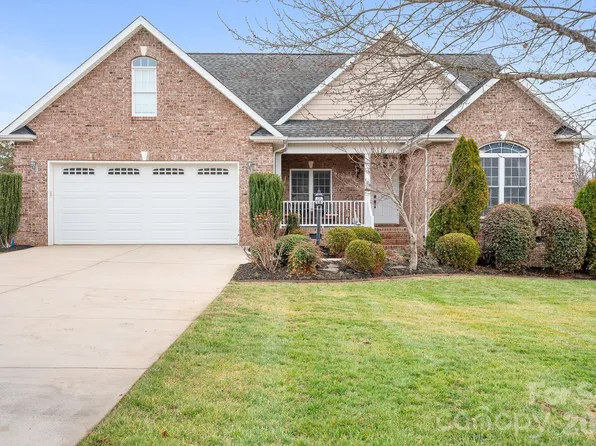 129 Postell Dr, Statesville, NC 28625