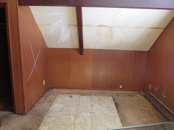 2nd image of 238 Horse Shoe Bend Rd