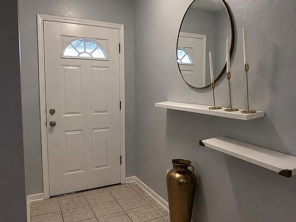 4th image of 1502 Sudbury Dr