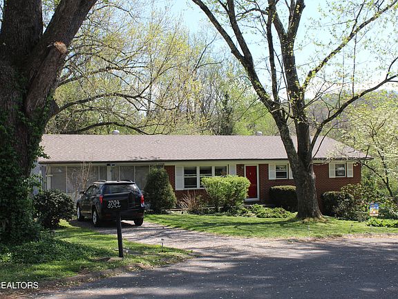 2nd image of 2704 Roland Ln