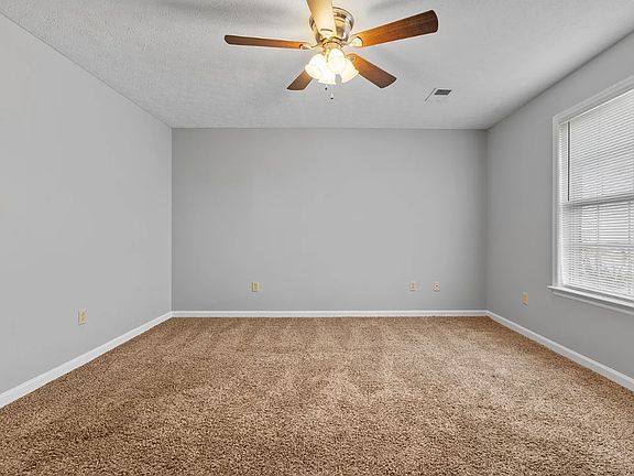5th image of 1100 Richmond Green Dr APT 6