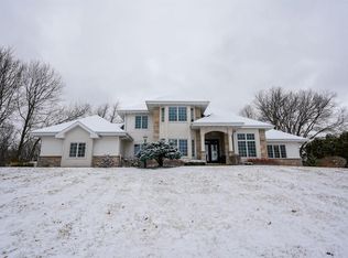 7484 Summit Ridge Rd, Middleton, WI 53562
