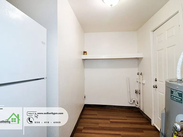 5410 Happy Valley Rd #3 — Photo 10
