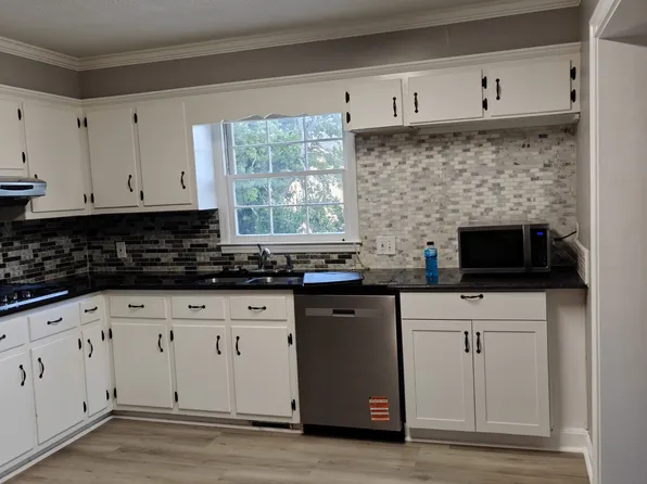 119 Bonnie Ln, Cumming, GA 30040