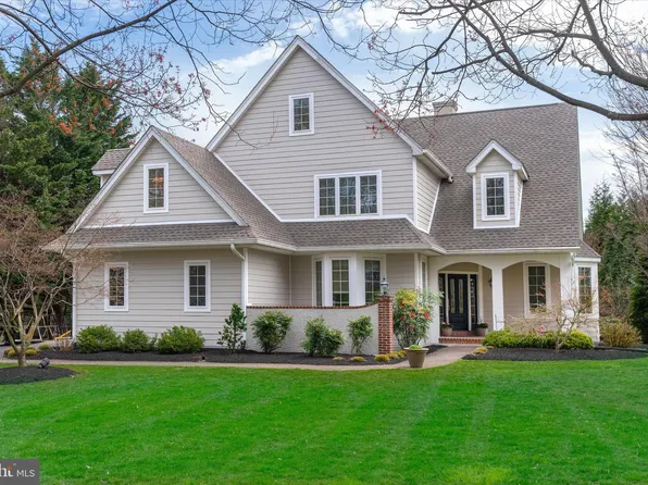 118 Ashford Dr, Chadds Ford, PA 19317