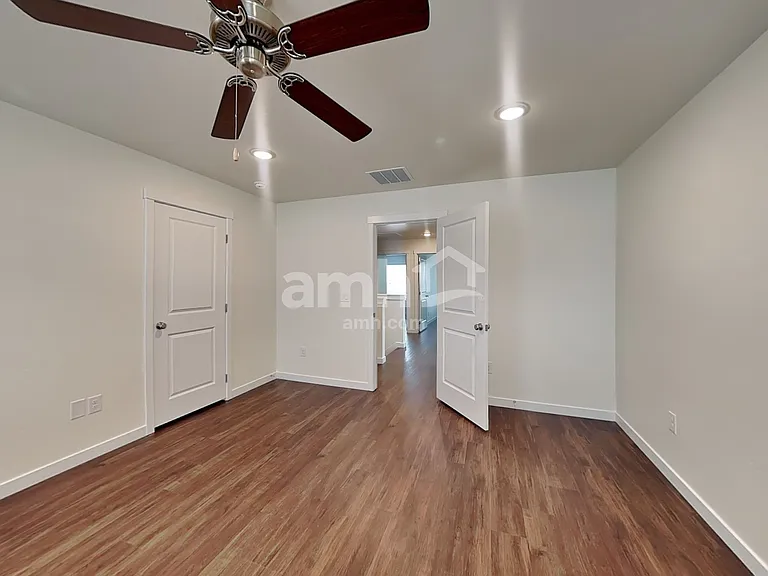9428 W Shumard St — Photo 12