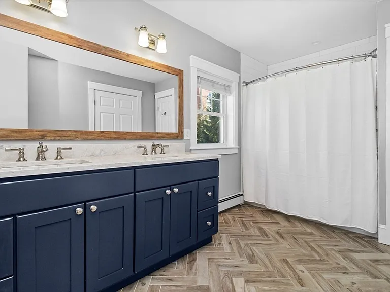 15 Wave Way Ave — Photo 17